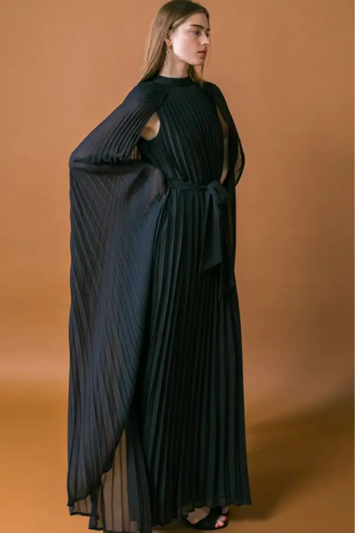 black pleated maxi dress – larably